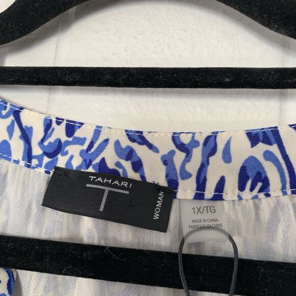 Tahari Womens 1X Shirt Blouse Flowy Flutter Sleeves Blue White Floral NEW - Picture 6 of 8